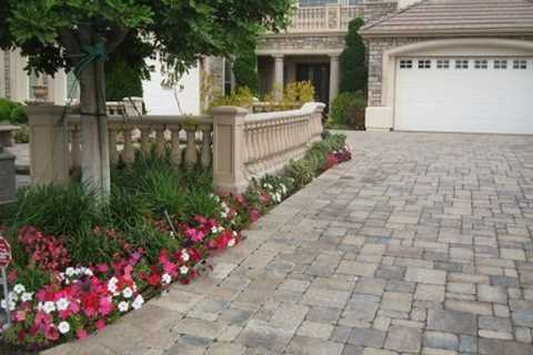 Landscaping Ideas in Front of Porch
