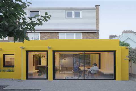 This London Terrace Home’s Prefab Addition Is Just Bananas