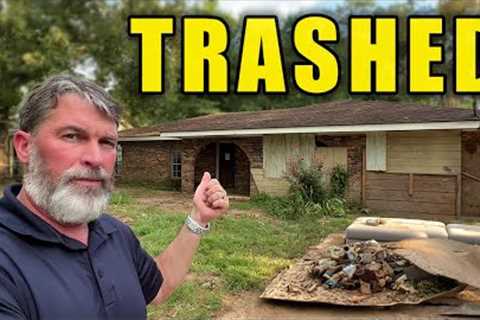 Inside a TRASHED $68,000 Foreclosure (SHOCKING DISCOVERY)
