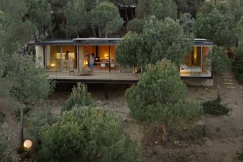 Budget Breakdown: This Cantilevered Home Near Madrid Was Built With Tiny Prefab Modules for €324,000