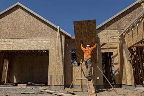 Homebuilder sentiment surges as mortgage rates trend down