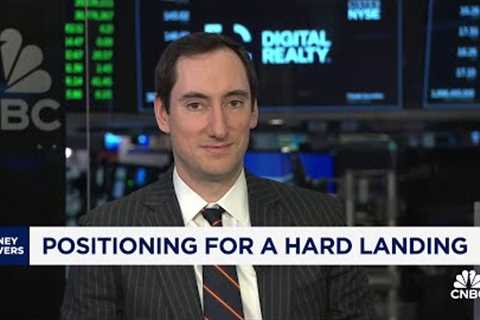Just not seeing the soft landing thesis in the data, says Citi''s Hollenhorst