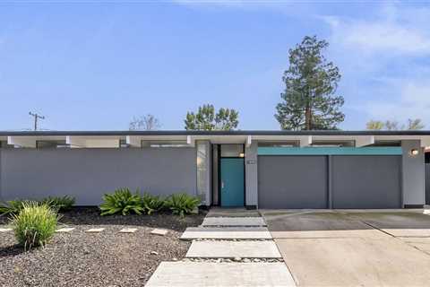 In San Jose, a Refreshed Eichler With an Aqua Front Door Seeks $2.3M