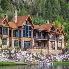 Built to Last: Why Timber Frame Houses Blend Strength with Natural Beauty