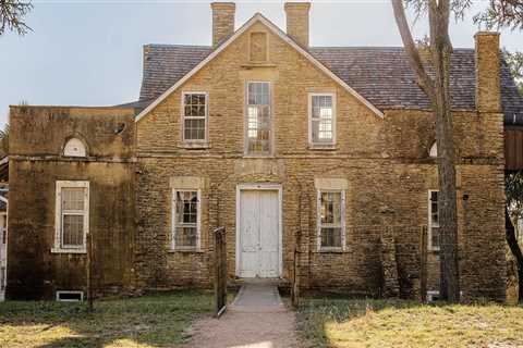 How Home Preventative Maintenance Protects Timber Frame Houses In Cuyahoga County