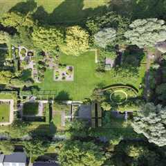 How to Build a Modernist Garden According to the Mother of the Genre