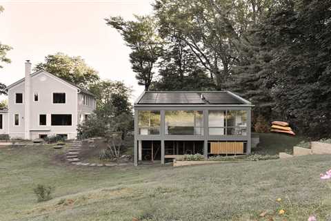 The Garage Was in Bad Shape, So She Swapped It Out for a Crisp Art Studio
