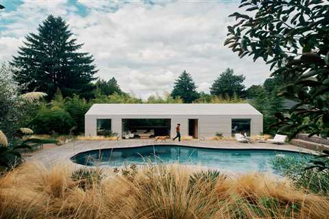 Budget Breakdown: A $262K Pool House Puts the Finishing Touch on Revived 1953 Portland Property
