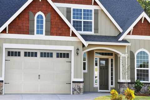 Garage Doors in Maryville, TN and Their Role When You Sell House Quickly