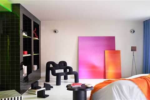 This Eye-Popping Madrid Apartment Overachieves on Its Only Goal
